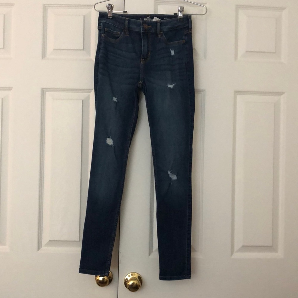 Hollister Mid Rise Super Skinny jeans
